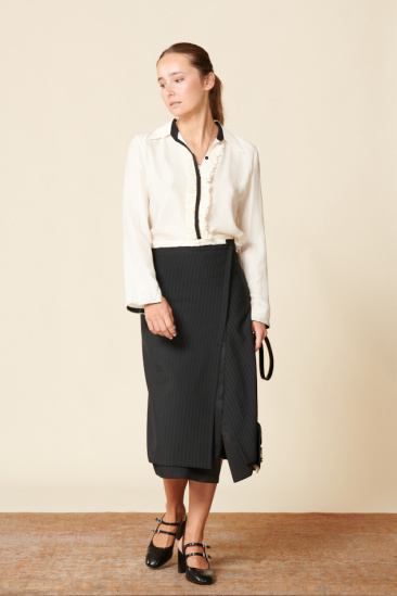 Asymmetrical skirt - Black...