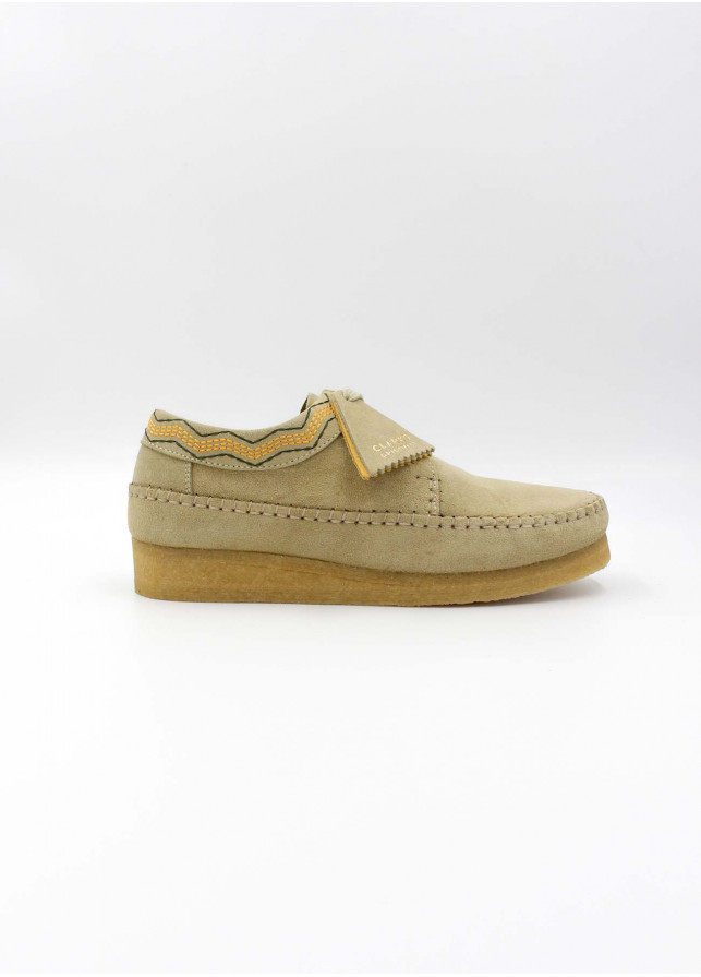 CLARKS WEAVERBMAPLE SUEDE EMB SABLE
