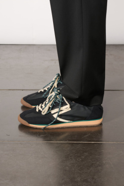 Puraai - Panther Sneakers - Black - Allanjoseph