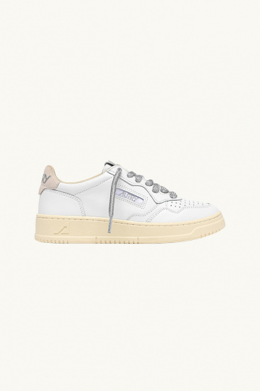 Medalist Low - White/Silver...