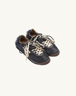 Puraai - Panther Sneakers - Black - allanjoseph